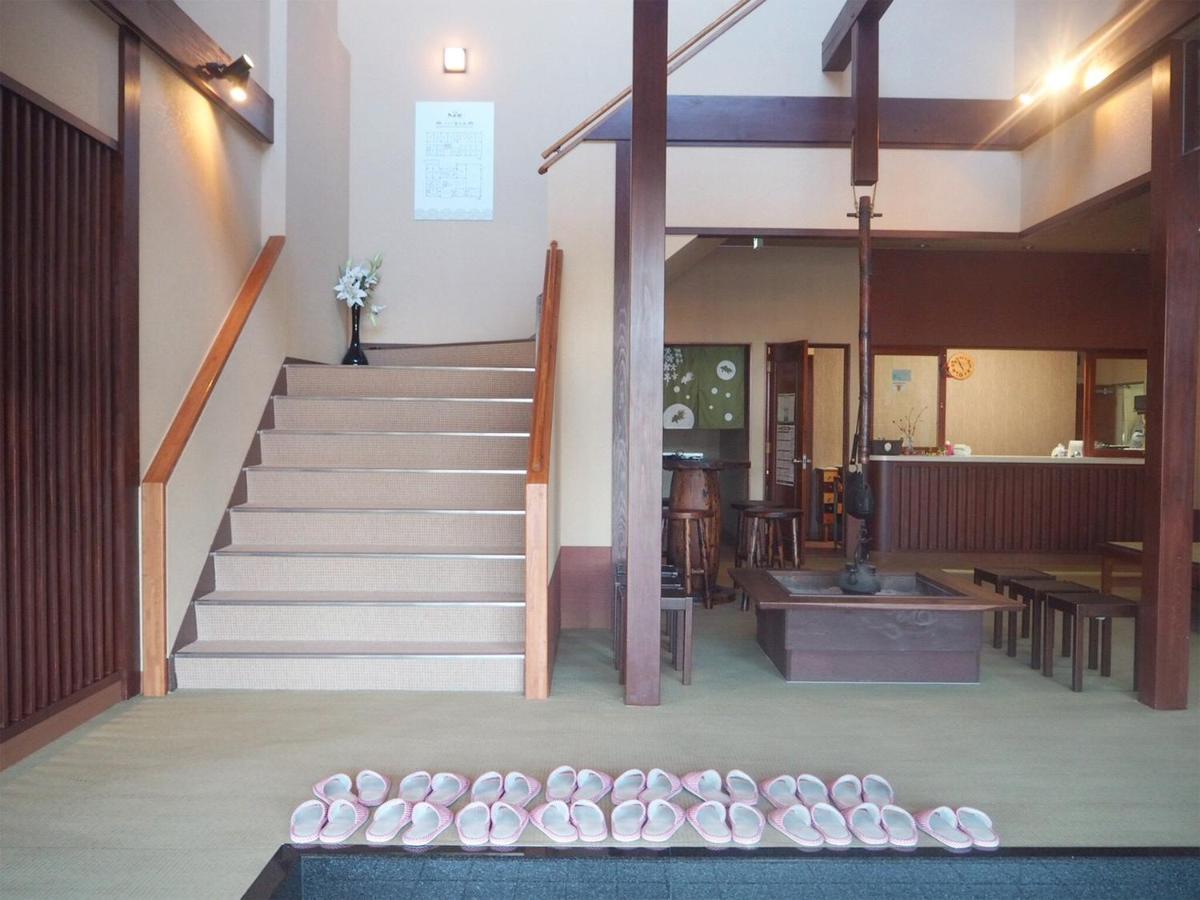 Oyado Hachibei Hotel Такаяма Екстериор снимка
