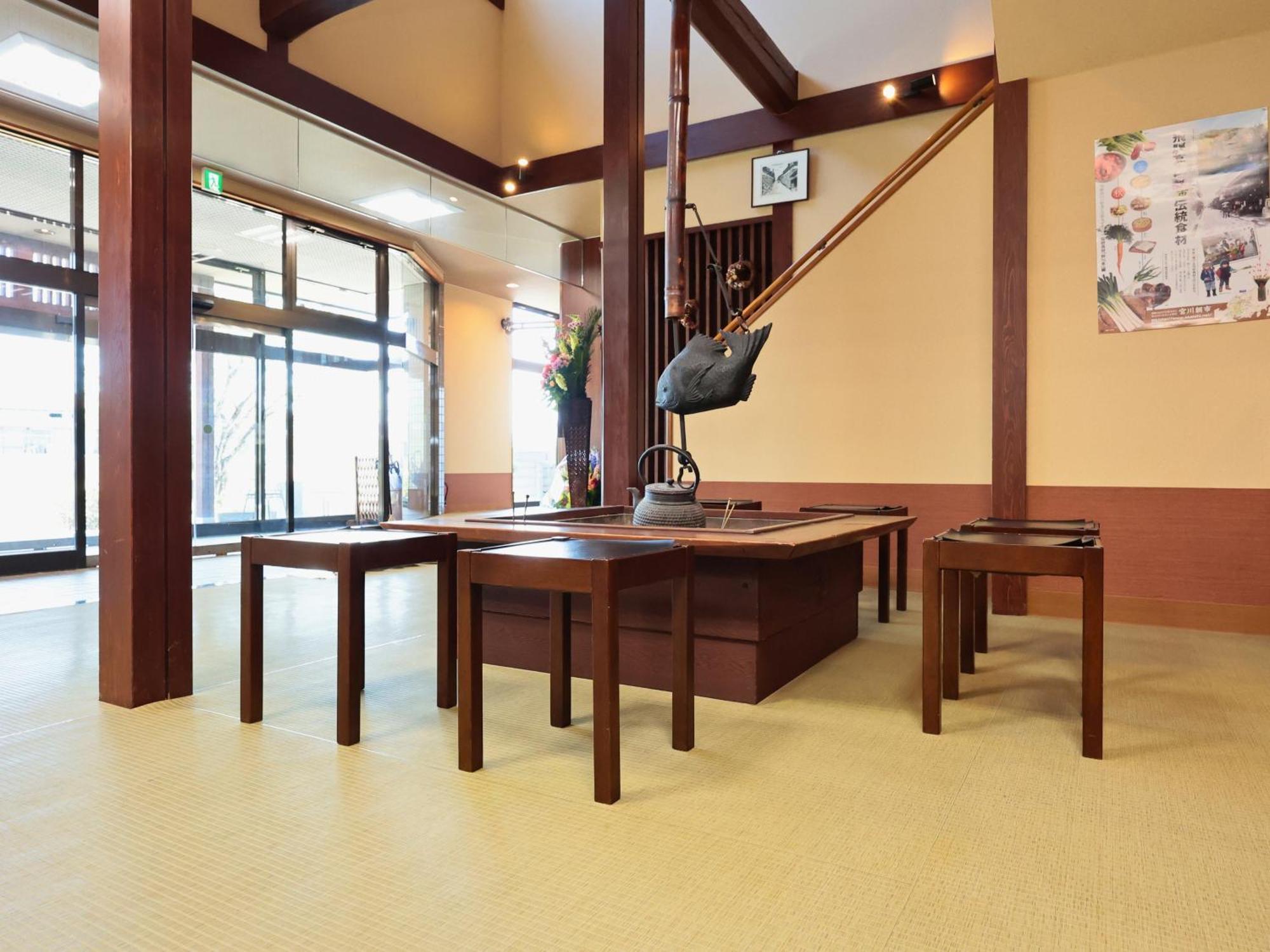 Oyado Hachibei Hotel Такаяма Екстериор снимка