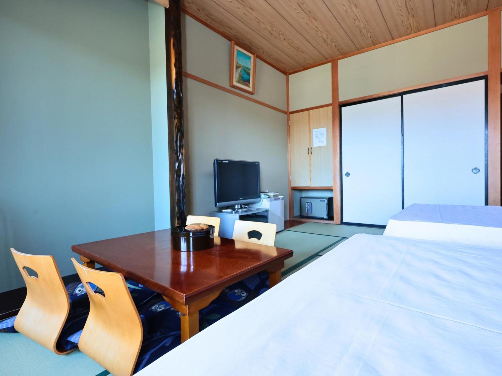 Oyado Hachibei Hotel Такаяма Екстериор снимка