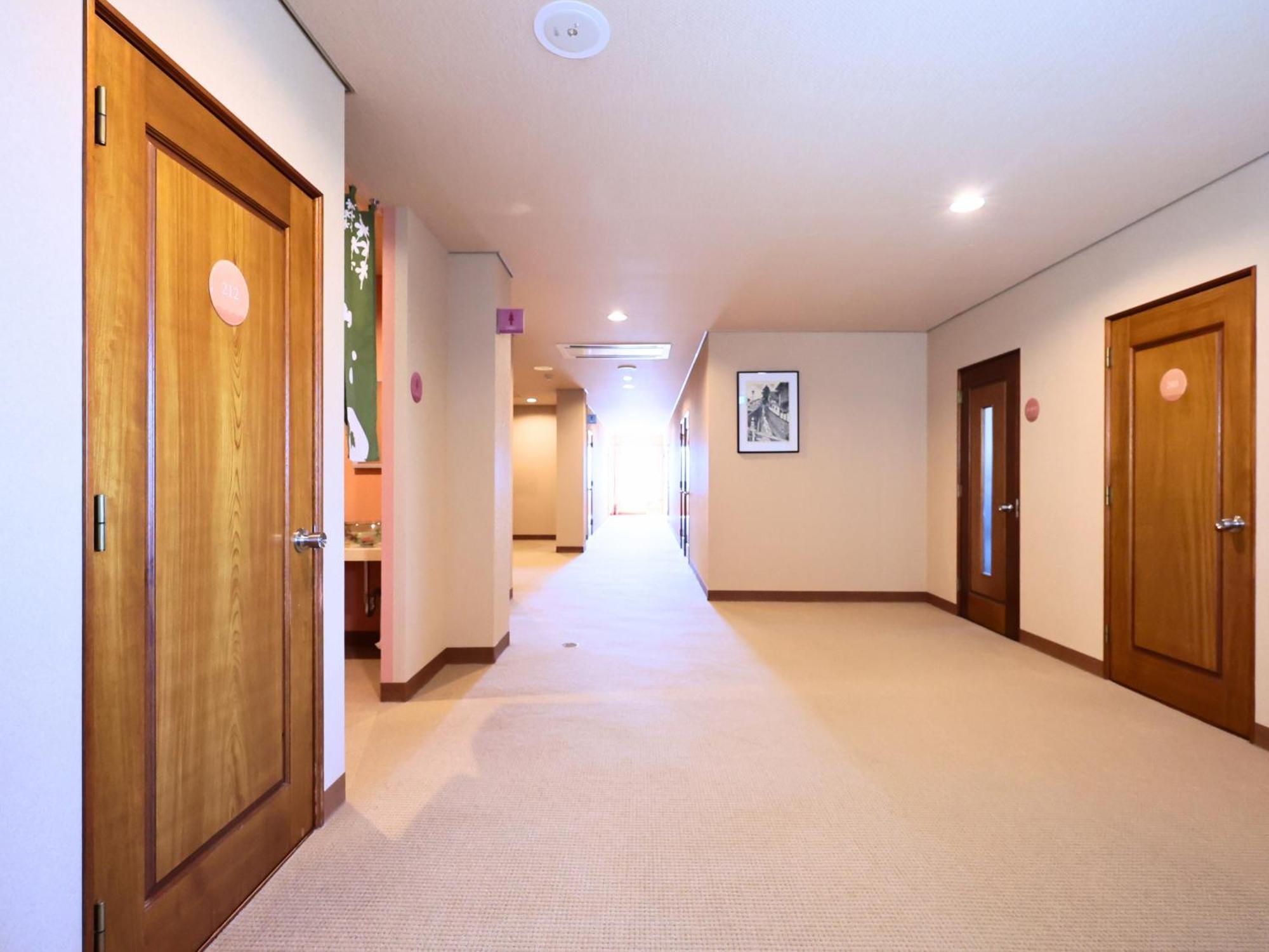 Oyado Hachibei Hotel Такаяма Екстериор снимка